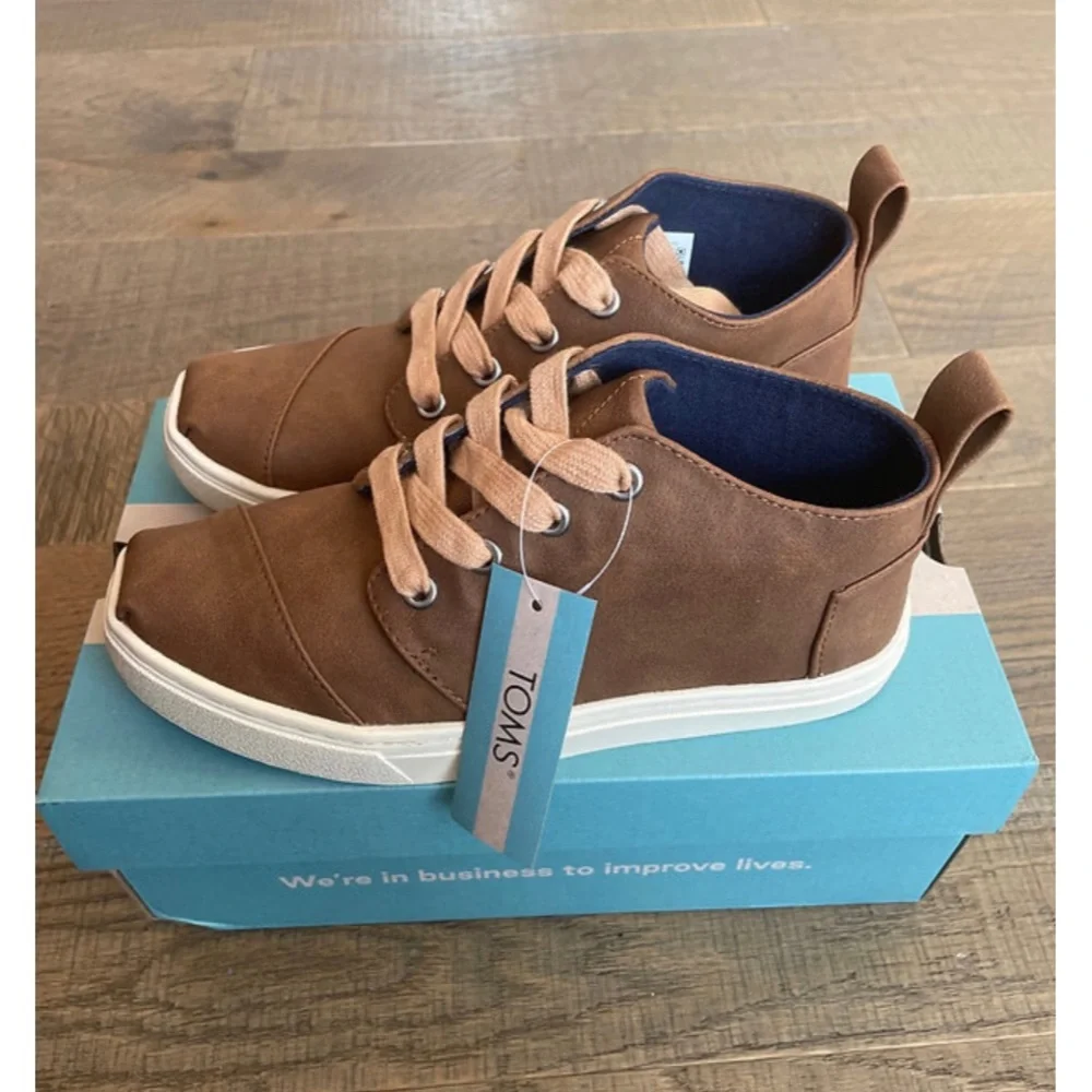 TOMS Big Boy Lace Shoe